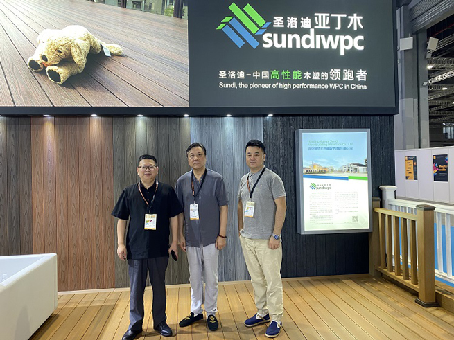 the-strength-of-san-lodi-appeared-at-domotex-ground-material-exhibition2.jpg