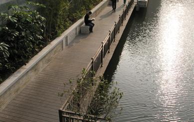 Co-extrusion Decking by the Lake